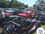 Rassemblement de vieilles voitures/motos